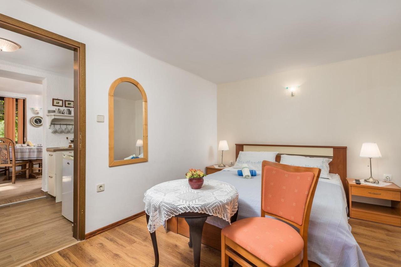 Apartments&Rooms Ribarić Lovran Zewnętrze zdjęcie