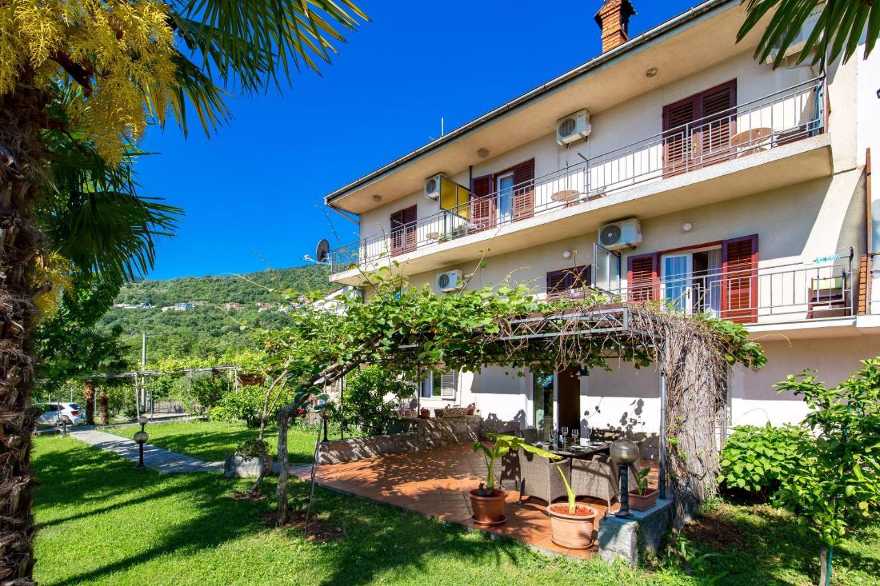 Apartments&Rooms Ribarić Lovran Zewnętrze zdjęcie