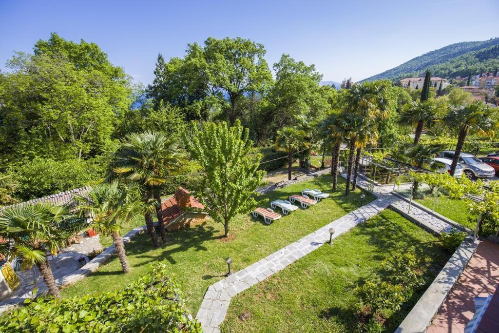 Apartments&Rooms Ribarić Lovran Zewnętrze zdjęcie